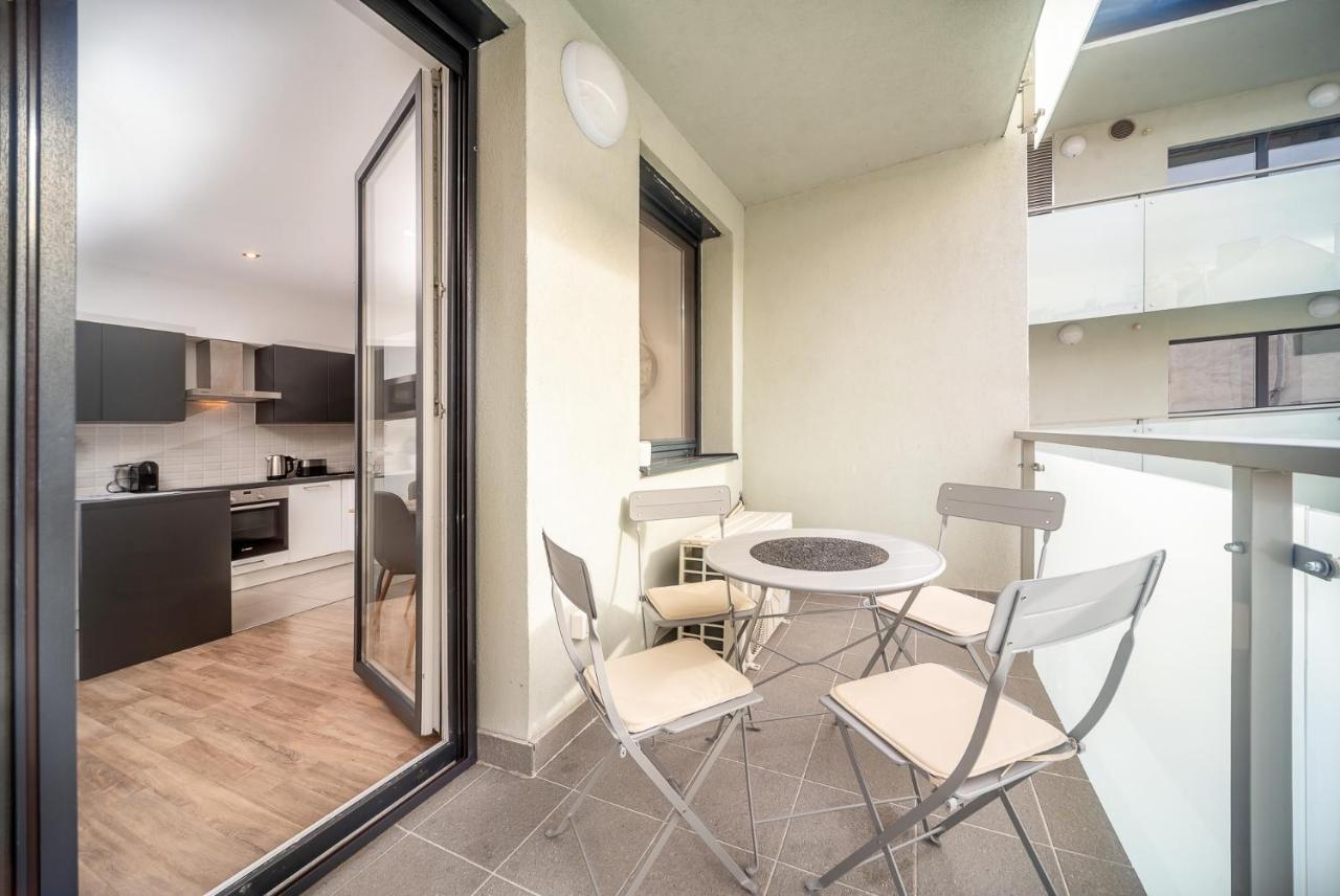 Grace Pine Apartment 3 Budapest Exterior photo
